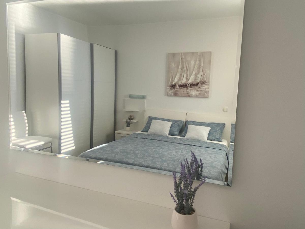 Adria Apartmani Karlobag Extérieur photo
