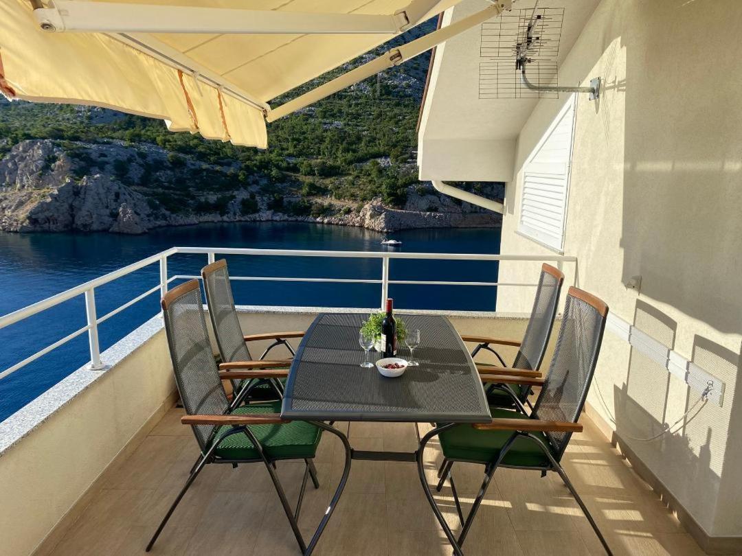 Adria Apartmani Karlobag Extérieur photo