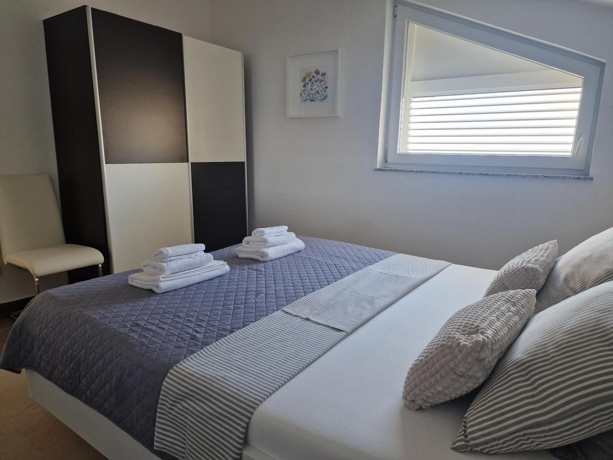 Adria Apartmani Karlobag Extérieur photo